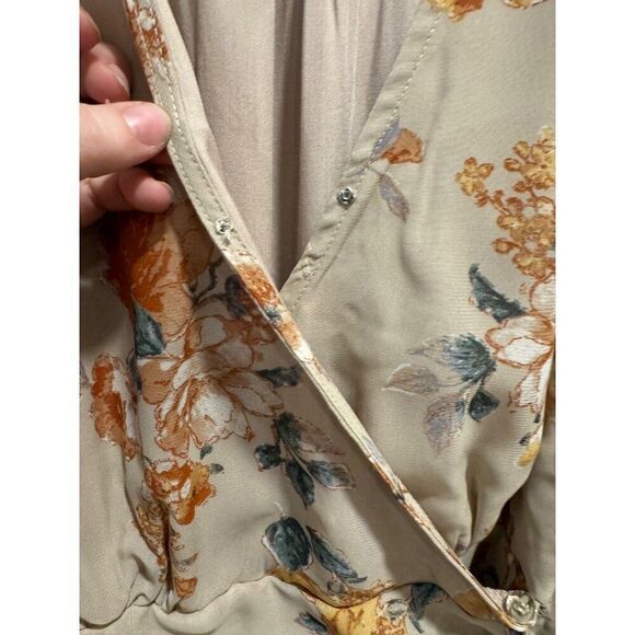Hudson Gray Taupe Floral Wrap Mini Dress Medium - Picture 7 of 8